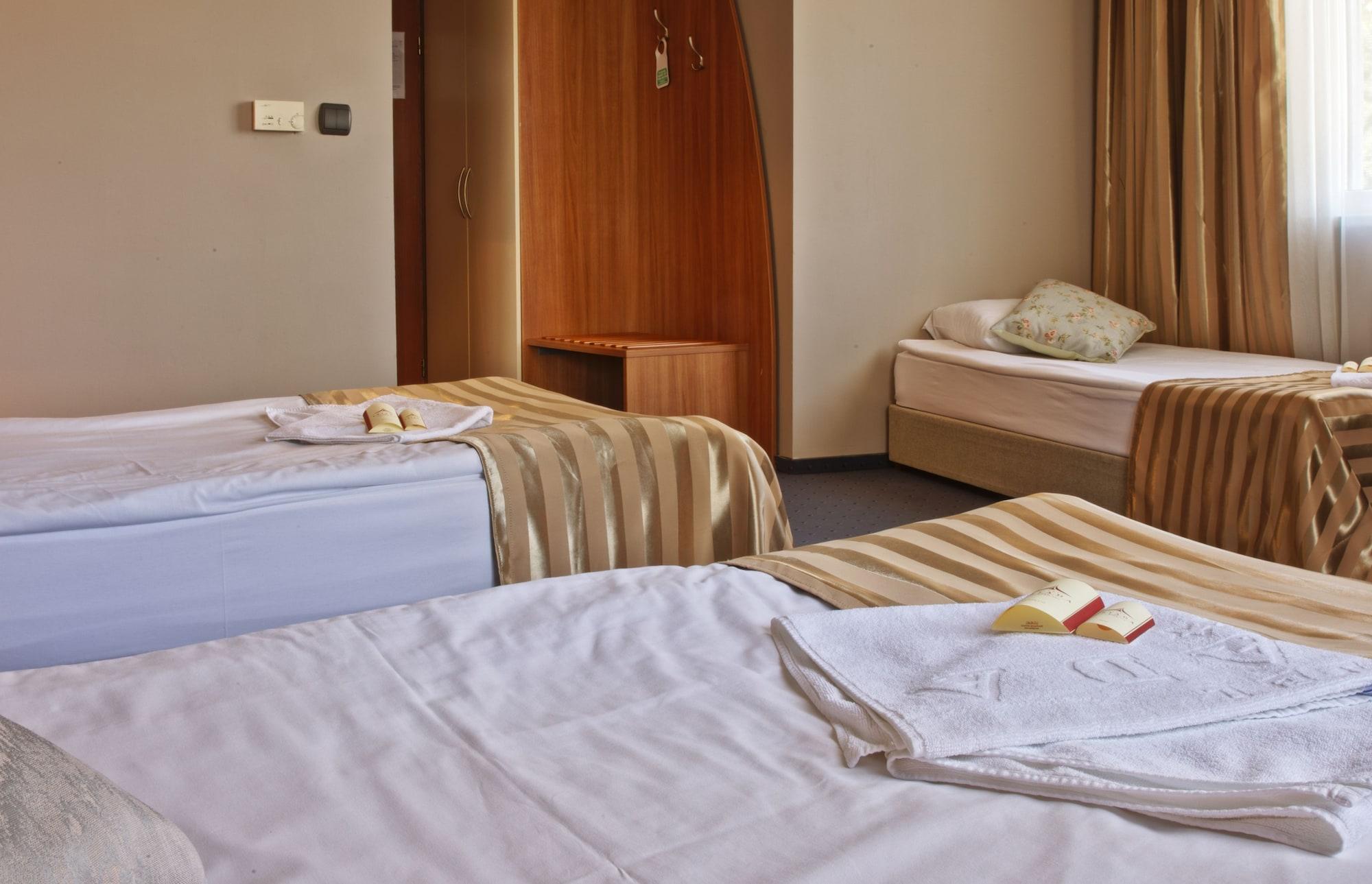 Triada Hotel Sofia Exteriör bild