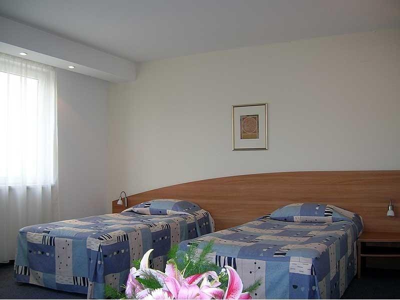 Triada Hotel Sofia Exteriör bild
